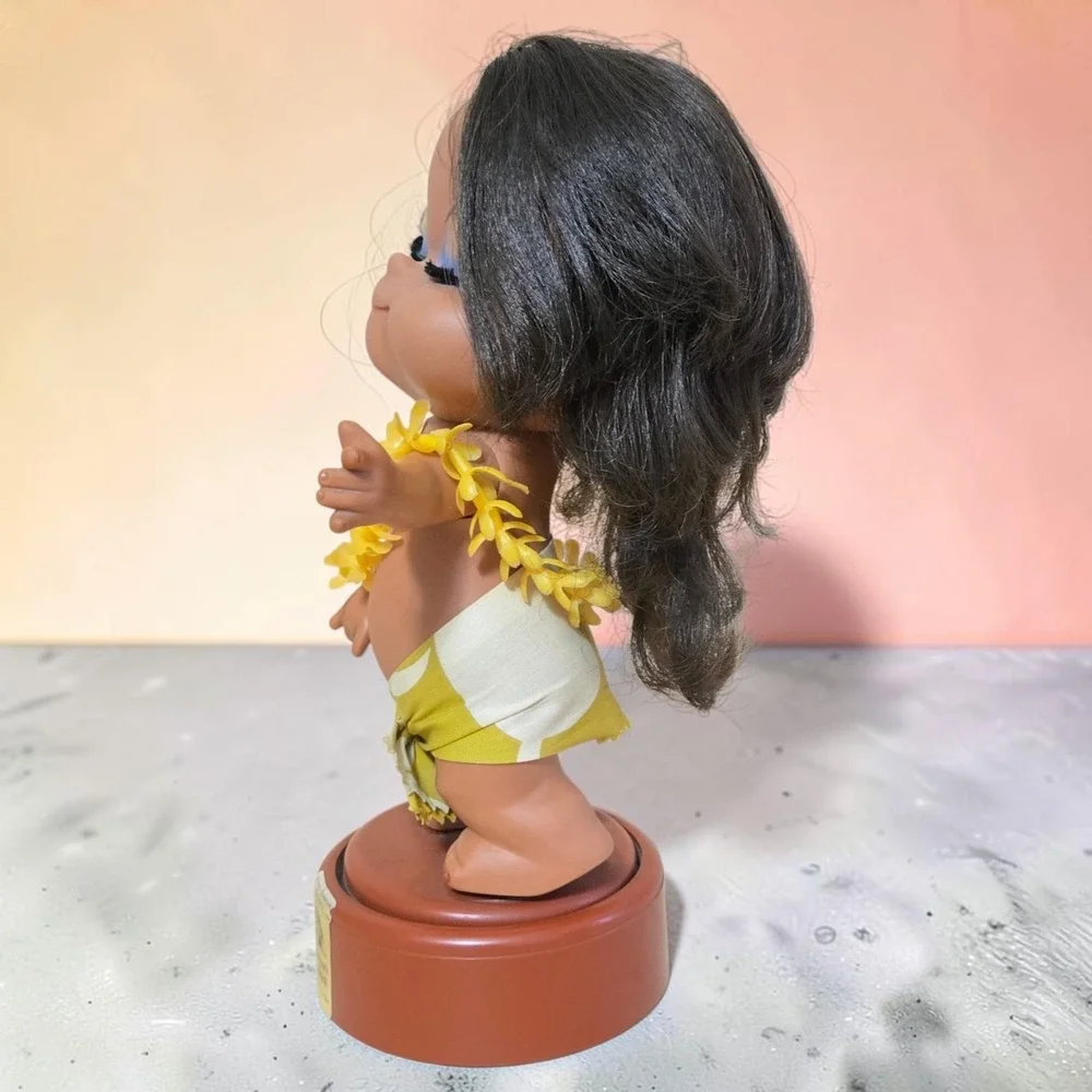 Vintage Hawaii Hula Doll Music Box Rotating Kealakekua's Grass Shack Kona 10
